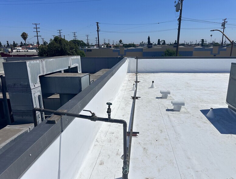 More Photos Of 2537-2553 E 54th St, Huntington Park Manufacturing For Sale