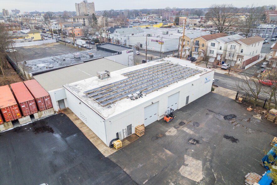 More Photos Of 663 Pennsylvania Ave, Elizabeth Warehouse For Lease