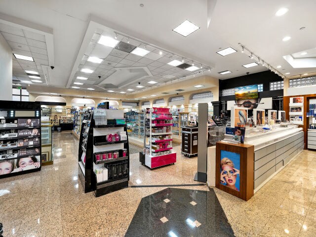 More Photos Of 12640 Riverside Dr, Valley Village Storefront Retail Office For Sale