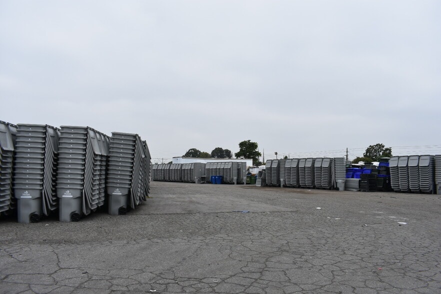 More Photos Of 1710 E 110th St, Los Angeles Land For Lease