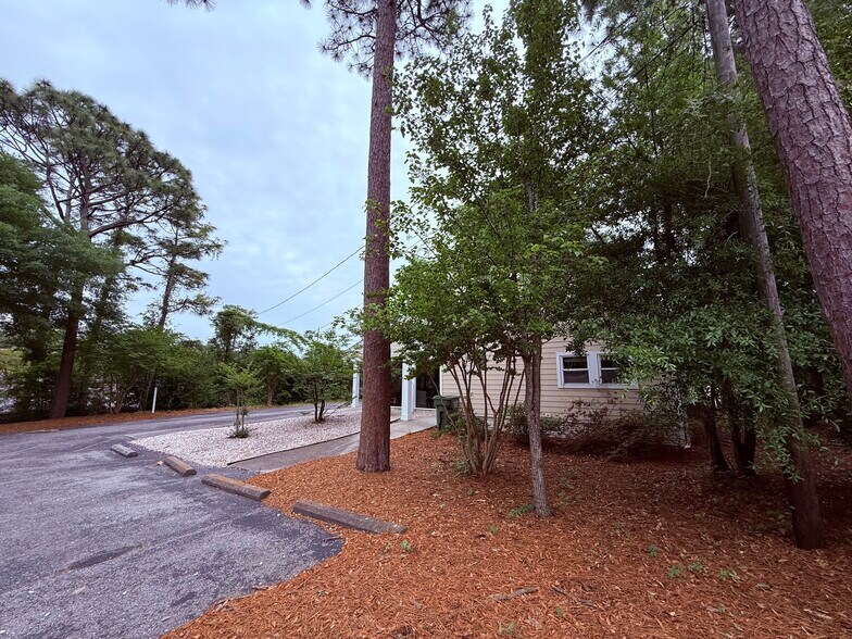 More Photos Of 1505 Medical Center Dr, Wilmington Medical For Sale