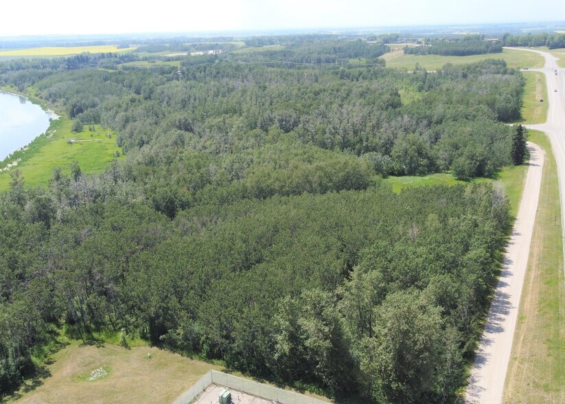 More Photos Of 5645 Lakeside Way, Innisfail Land For Sale