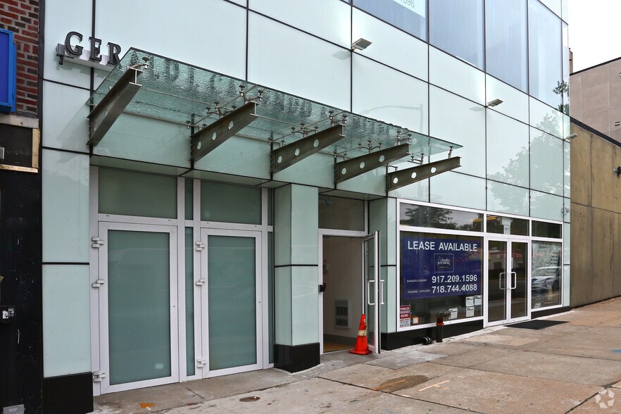 More Photos Of 13872 Queens Blvd, Jamaica Storefront Retail Office For Lease