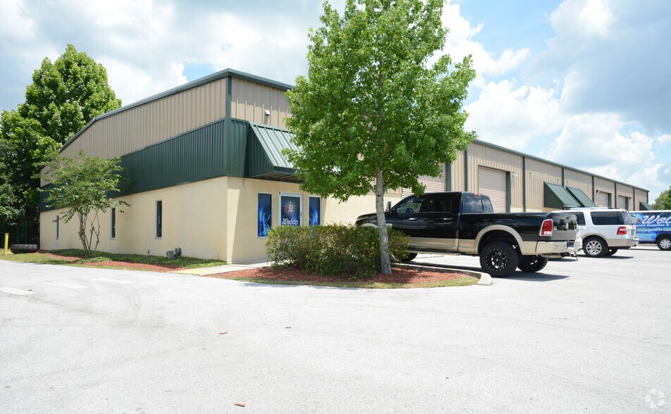 Primary Photo Of 9914 State Road 52, Hudson Warehouse For Sale