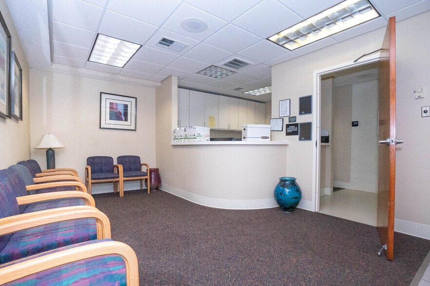 More Photos Of 120 Trinity Pl, Athens Medical For Sale