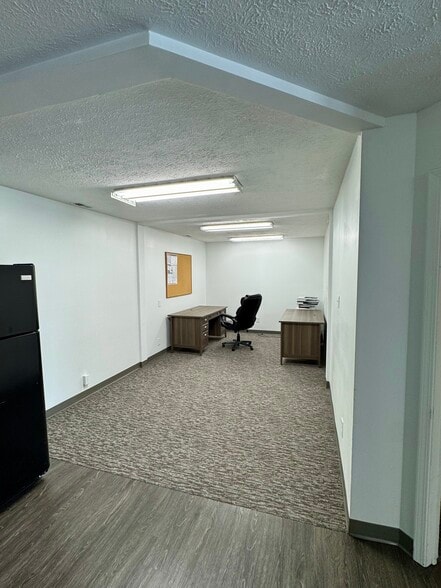 More Photos Of 200 Professional Ct, Lafayette Office For Lease