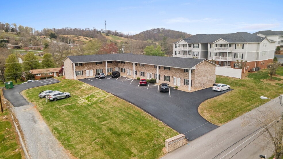 More Photos Of 730 Sir Echo Dr, Kingsport Multifamily For Sale