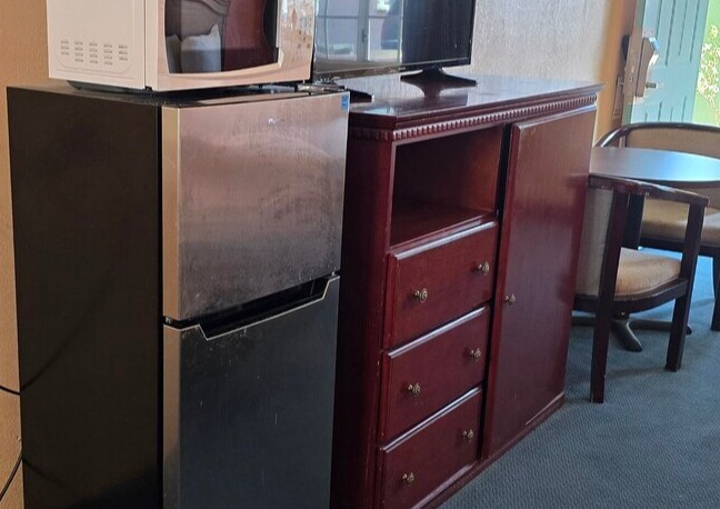 More Photos Of 16352 Sierra Hwy, Mojave Hotel For Sale