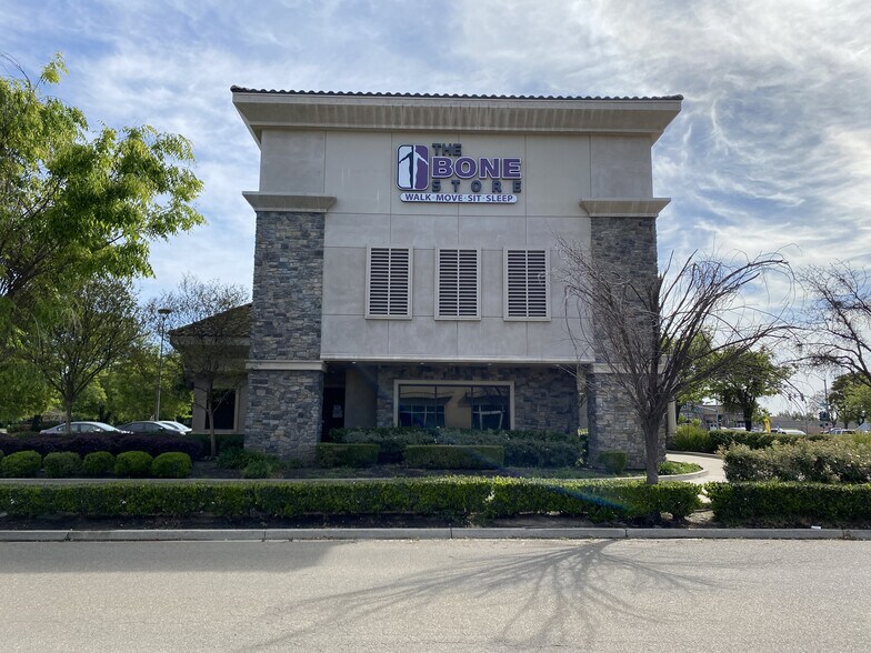 More Photos Of 1547 E March Ln, Stockton Bank For Lease