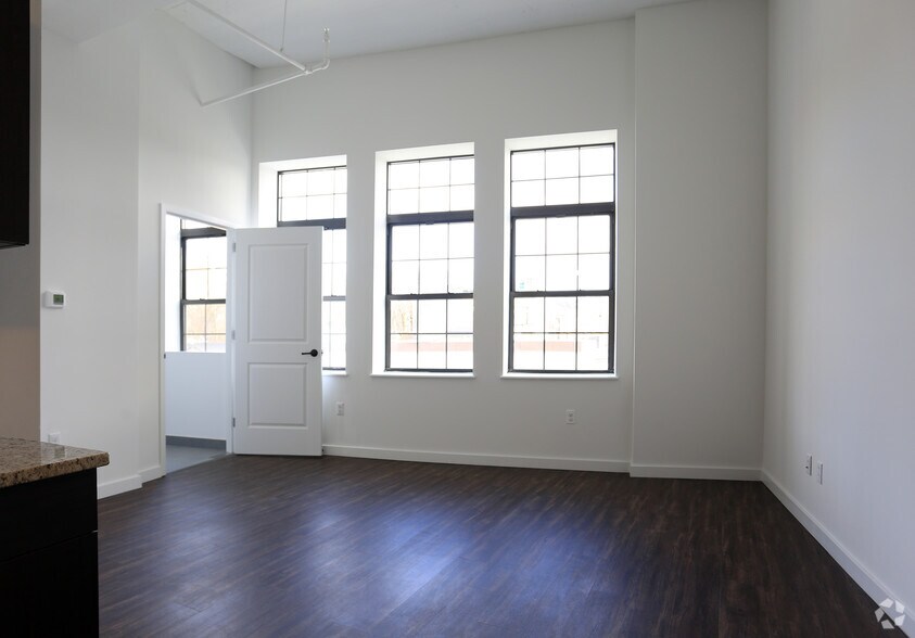 More Photos Of 2 Mill St, Yonkers Apartments For Sale