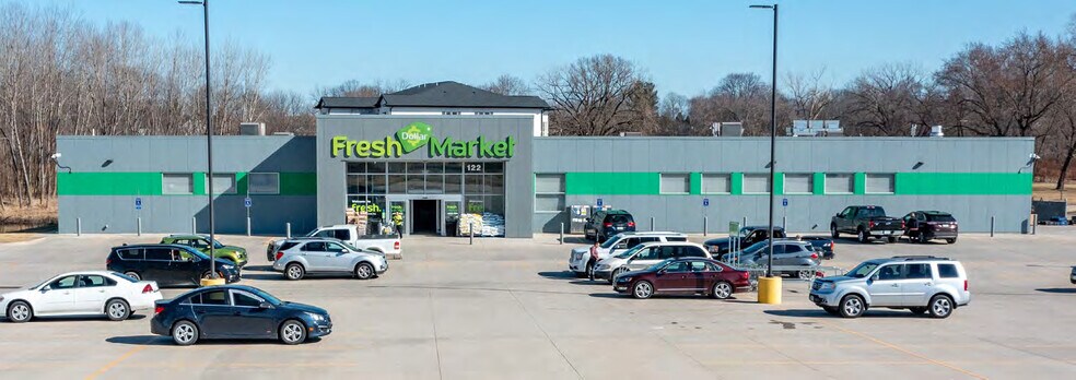 More Photos Of 122 N Main St, Monticello General Retail For Sale