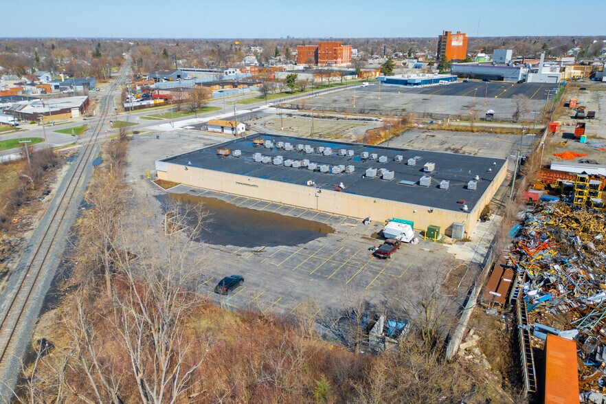 More Photos Of 4505 Oakman Blvd, Detroit Industrial For Sale