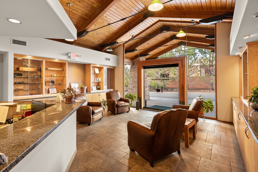 More Photos Of 75 Kallof Pl, Sedona Loft Creative Space For Lease