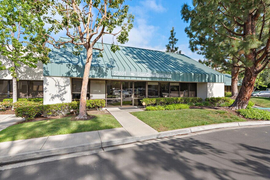 More Photos Of 23691 Birtcher Dr, Lake Forest Office For Sale