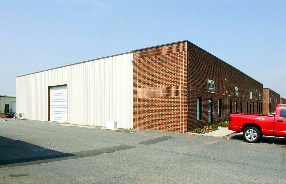 More Photos Of 535 NW Pitts School Rd, Concord Warehouse For Lease