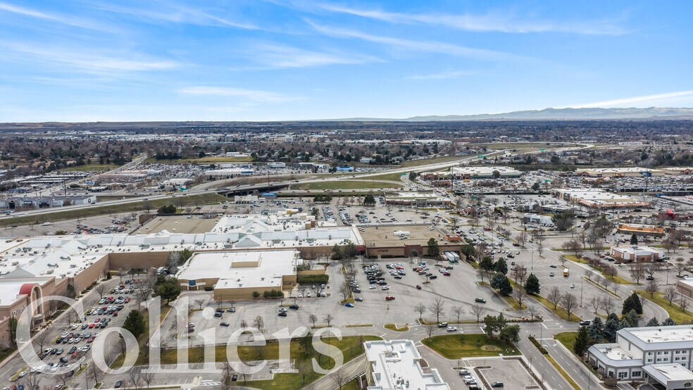 More Photos Of 460 N Milwaukee St, Boise Department Store For Sale