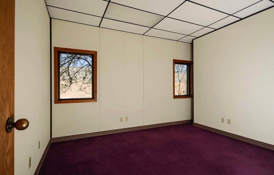 More Photos Of 5485 Conestoga Ct, Boulder Office For Lease