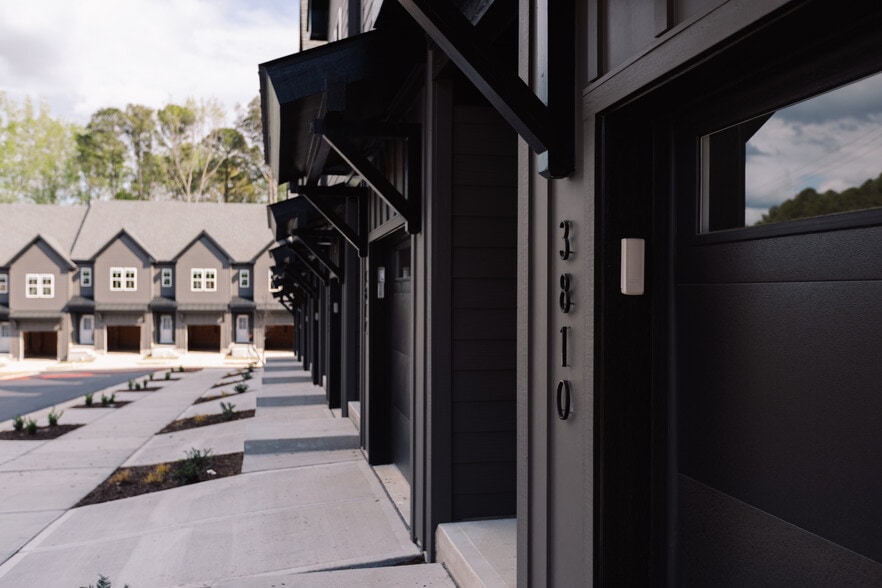 More Photos Of 3824 Mitchell Mill Rd, Raleigh Apartments For Sale
