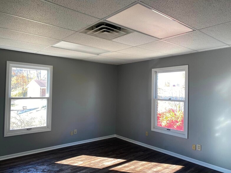 More Photos Of 8333 Alexandria Pike, Alexandria Office For Lease