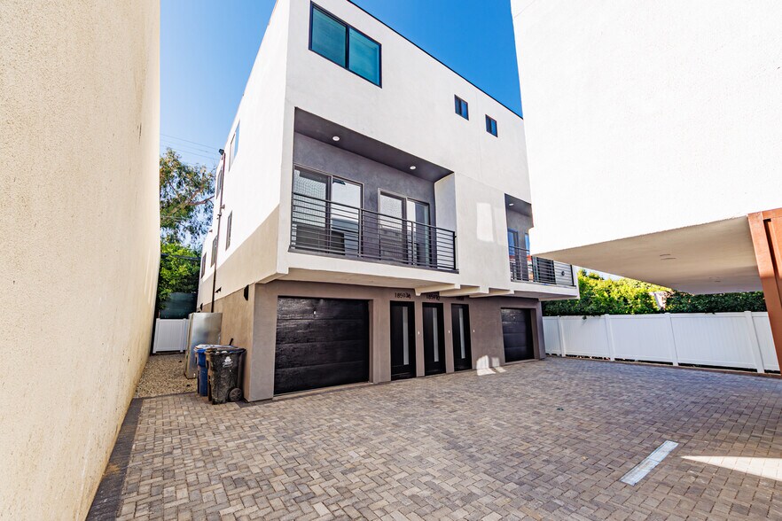 More Photos Of 1857 Crenshaw Blvd, Los Angeles Apartments For Sale