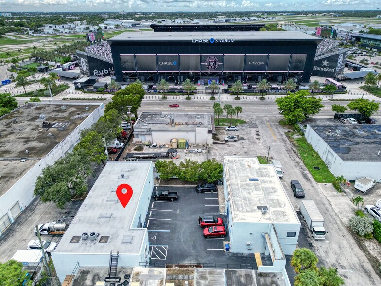 More Photos Of 1120 NW 54th St, Fort Lauderdale Warehouse For Lease