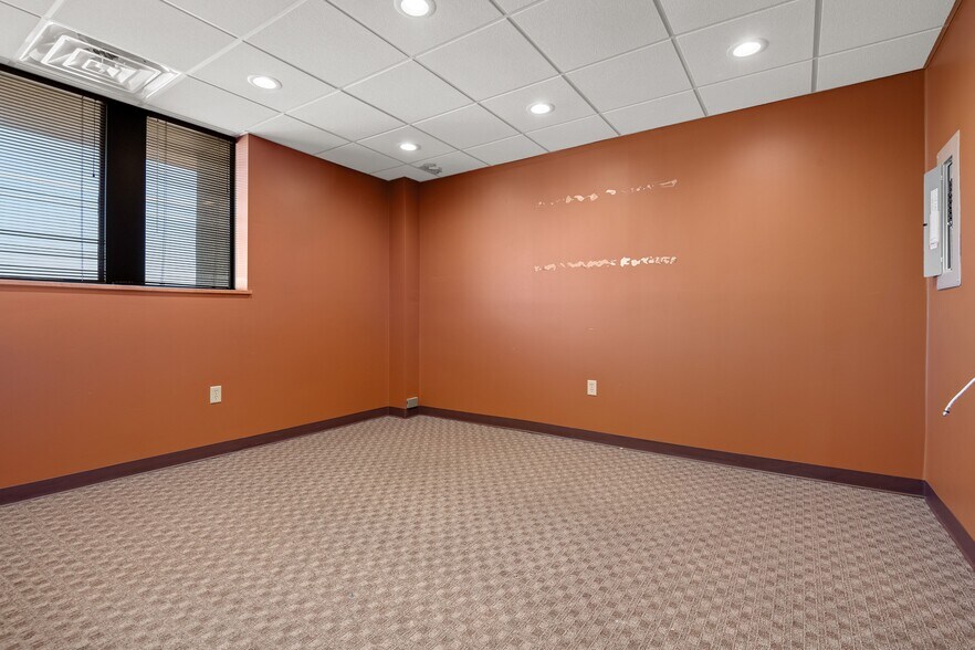More Photos Of 99 November Dr, Camp Hill Medical For Lease