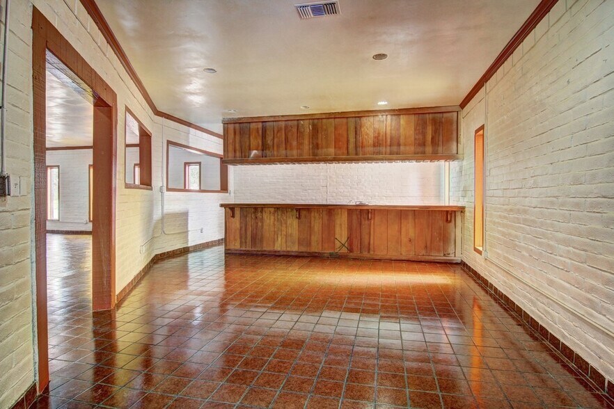 More Photos Of 4061 Highway 35 N, Rockport Restaurant For Lease