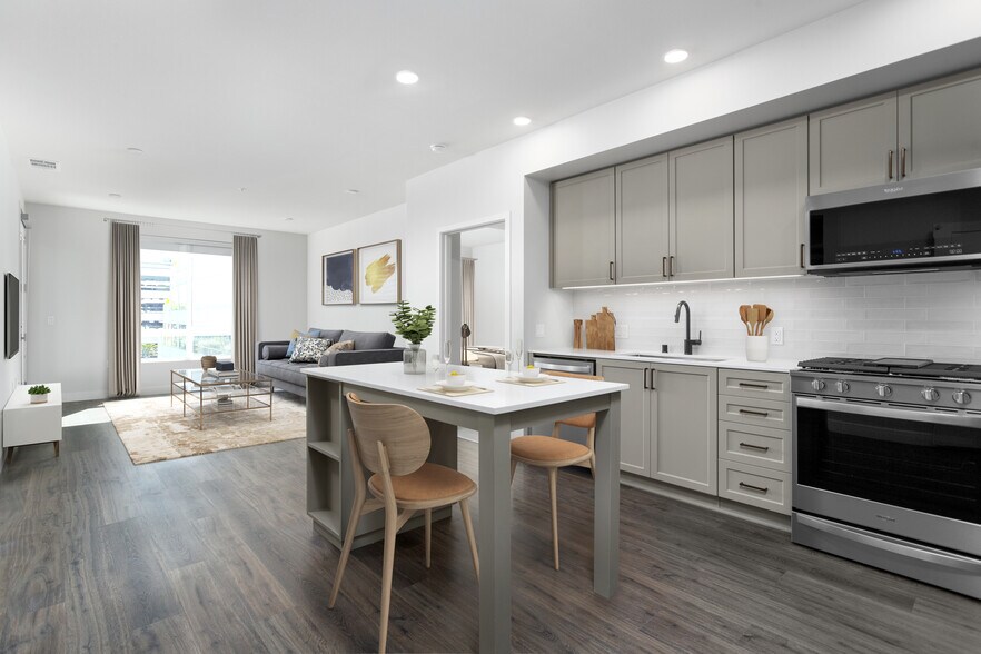 More Photos Of 185 S State College Blvd, Brea Apartments For Lease