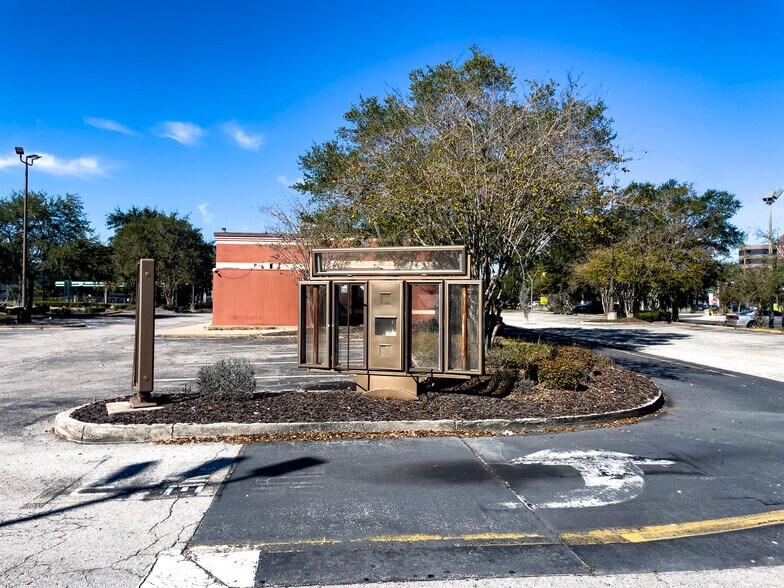More Photos Of 5752 Butler Point Rd, Jacksonville Fast Food For Lease
