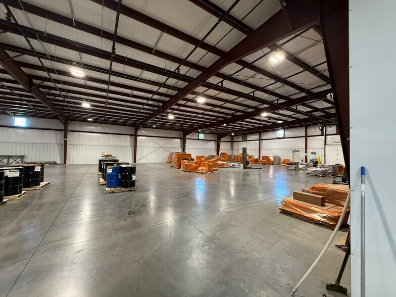 More Photos Of 2563 Technical Dr, Miamisburg Manufacturing For Sale