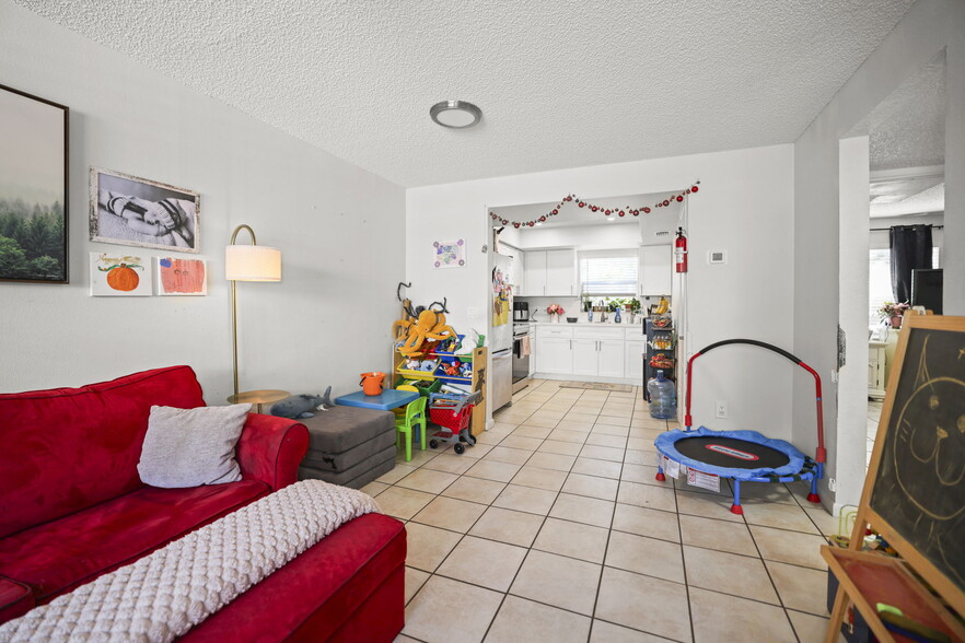 More Photos Of 7108 S Kissimmee St, Tampa Multifamily For Sale