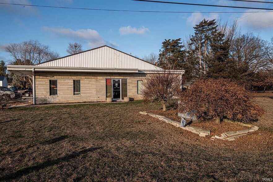 Primary Photo Of 1985 S Old US 41, Vincennes Industrial For Sale