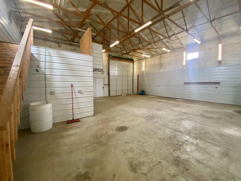 More Photos Of 11135 282nd St NW, Berthold Warehouse For Sale