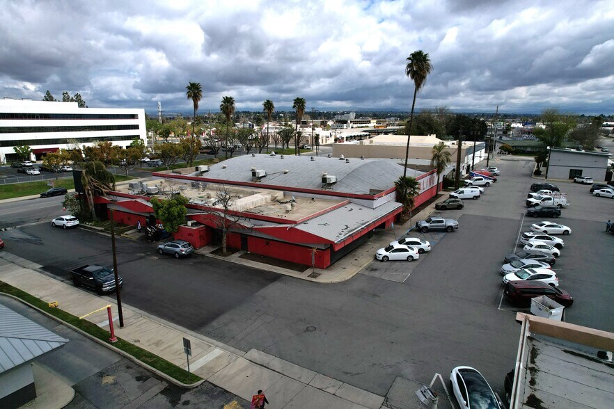 More Photos Of 1819 30th St, Bakersfield Bowling Alley For Sale