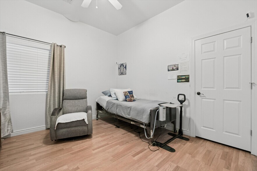 More Photos Of 5338 E Hartford Ave, Scottsdale Healthcare For Sale