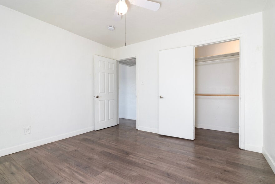 More Photos Of 2142 E Taylor St, Phoenix Multifamily For Sale