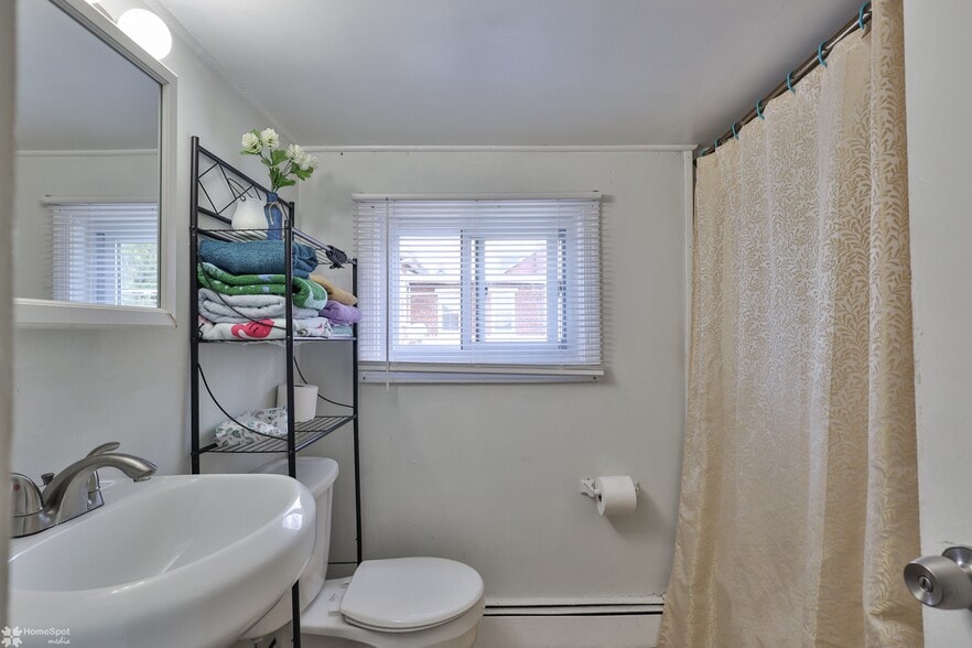 More Photos Of 902 W Wilkes Barre St, Easton Apartments For Sale