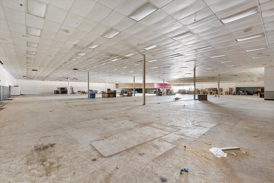 More Photos Of 440-500 W Gulf Atlantic Hwy, Wildwood Unknown For Lease