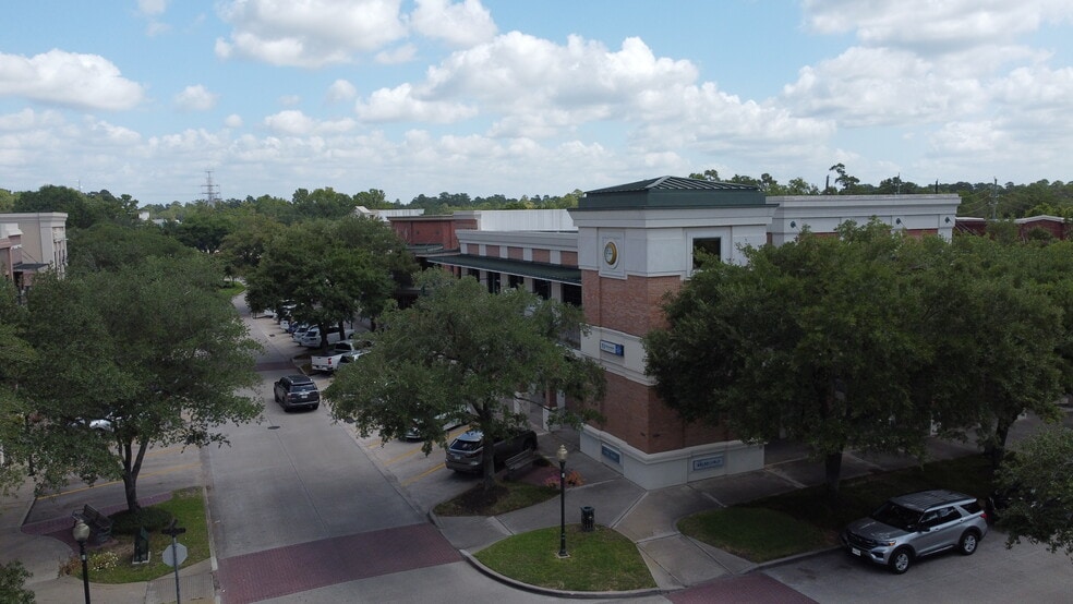 More Photos Of 8 N Main St, Kingwood Unknown For Lease
