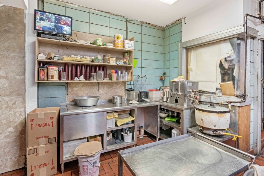 More Photos Of 7868 Melton Rd, Gary Restaurant For Sale