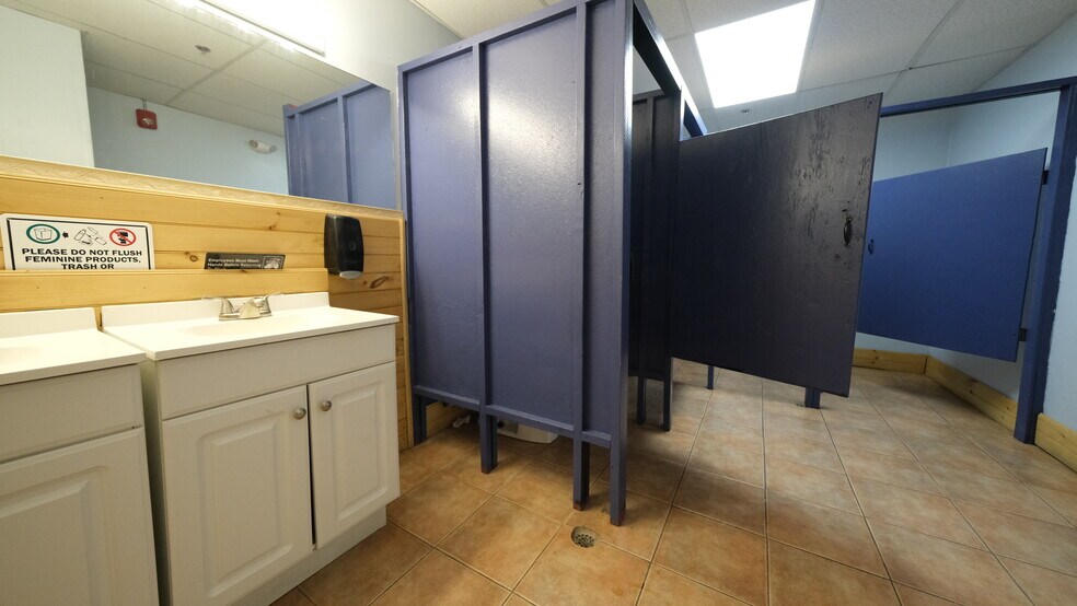 More Photos Of 91 Hartford Ave, Providence Apartments For Lease