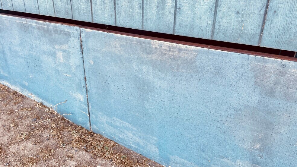 More Photos Of 1613 W San Antonio St, Marfa Specialty For Sale