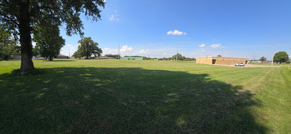 Primary Photo Of 419 US Highway 51 Byp W, Dyersburg Land For Sale