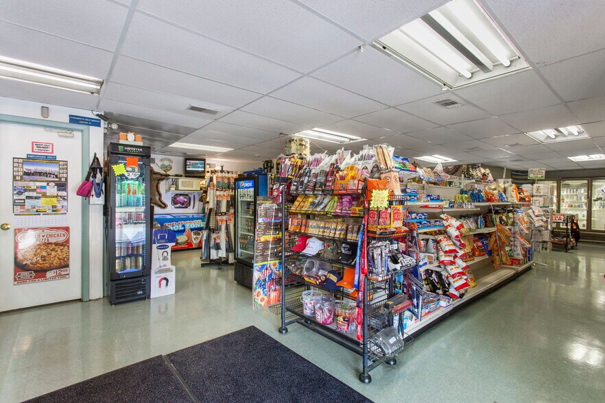 More Photos Of 6547 Potomac River Rd, Monterey Service Station For Sale