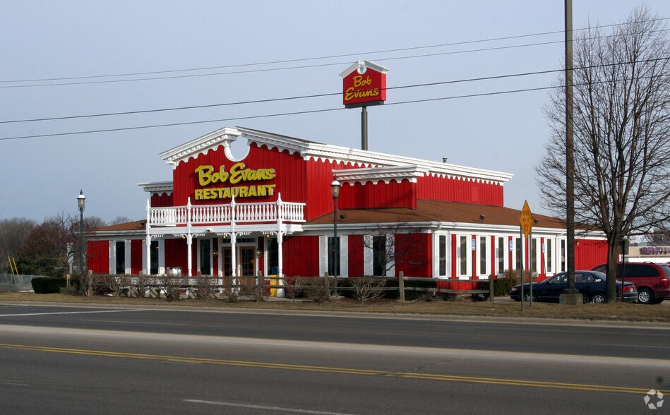 More Photos Of 1620 E Apple Ave, Muskegon General Retail For Sale
