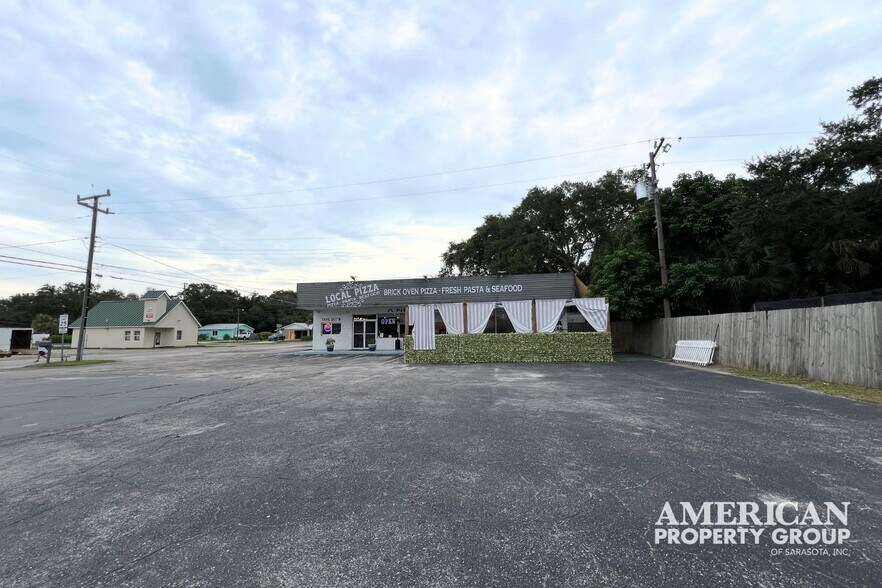 More Photos Of 66 N Tamiami Trl, Osprey General Retail For Sale