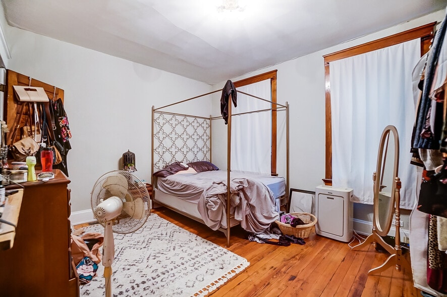 More Photos Of 1801 Chase Ave, Cincinnati Apartments For Sale