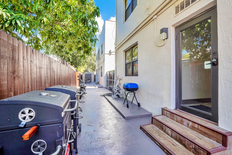 More Photos Of 2741-2749 SW 5th St, Miami Apartments For Sale