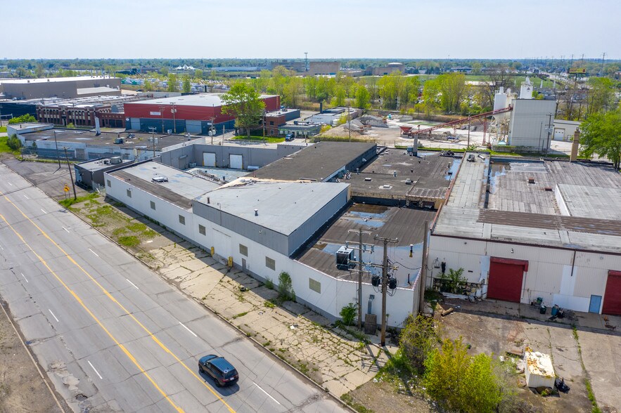 20530 Hoover Rd, Detroit, MI 48205 Warehouse For Sale