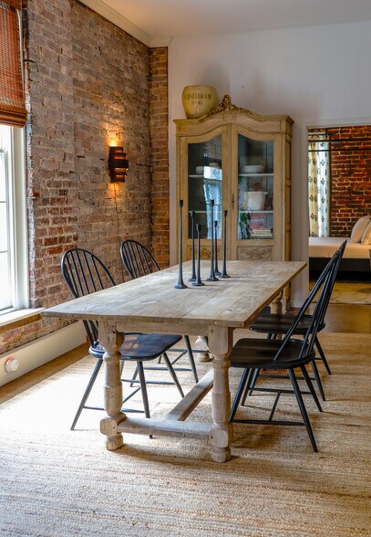 More Photos Of 221 E Clay St, Richmond Storefront Retail Residential For Sale